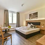 Alpine Am Arlberg Aparthotel Klosterle am Arlberg