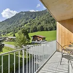 Alpine Am Arlberg