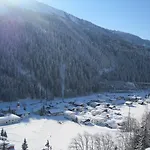 Aparthotel Alpine Am Arlberg 4*