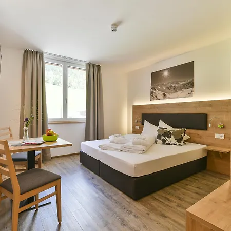 Alpine Am Arlberg Apartahotel Klösterle