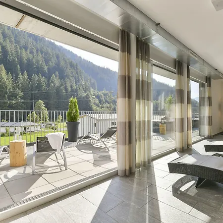 Alpine Am Arlberg 4*