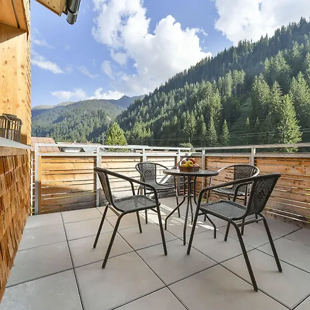 Alpine Am Arlberg 4*