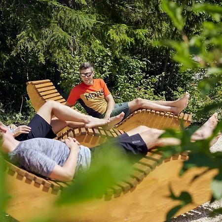 Aparthotel Alpine Am Arlberg 4*