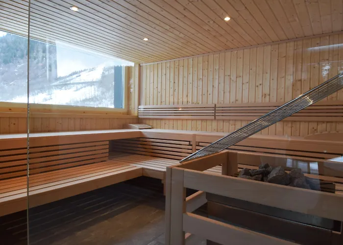 Alpine Am Arlberg 公寓式酒店 4*