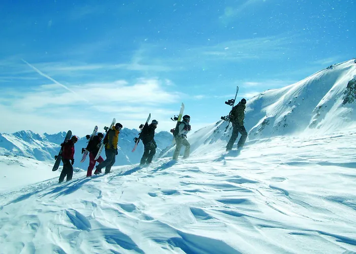 Alpine Am Arlberg 公寓式酒店 4*